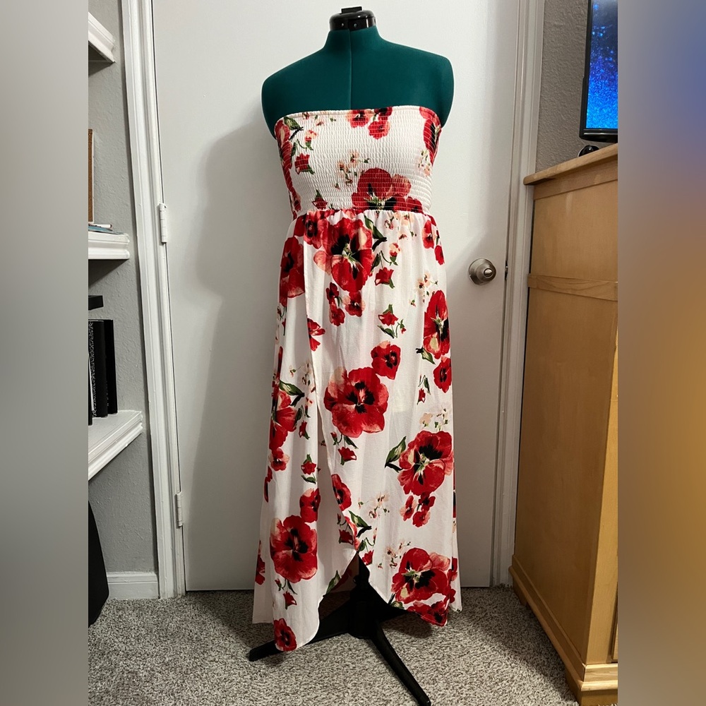 Stilleto’s Small Maxi Floral Maxi Dress